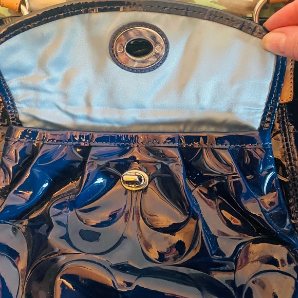 Coach Glossy Navy and Tan Shoulder Bag - Picture 4 of 7
